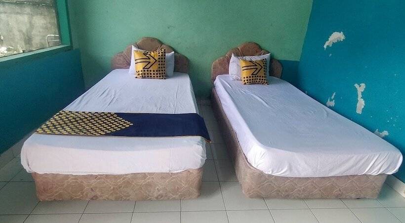 Spot On 92368 Hotel Erkas