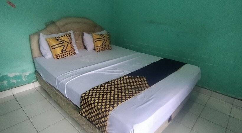 Spot On 92368 Hotel Erkas