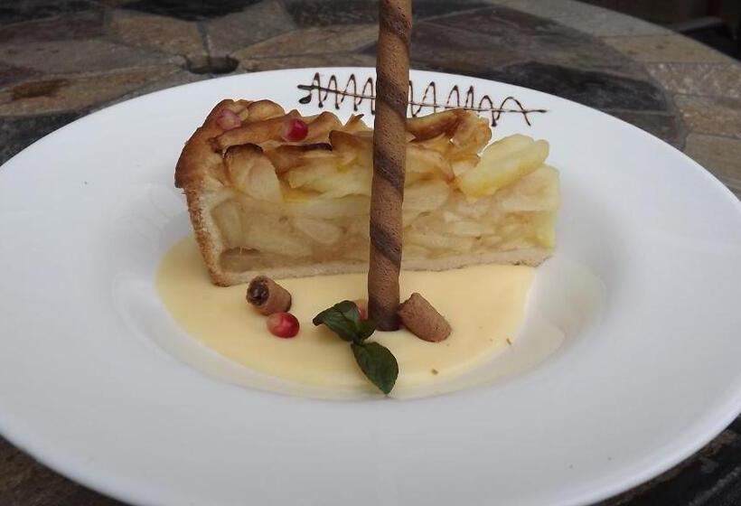 Casa Iris Hotel & Restaurant