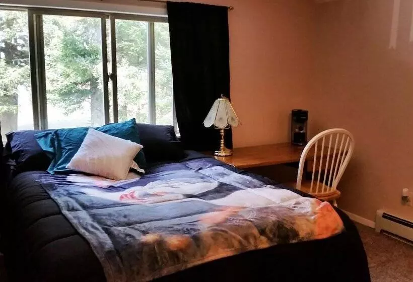 هتل 9th Wave Bed And Breakfast