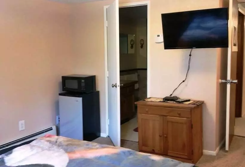 هتل 9th Wave Bed And Breakfast