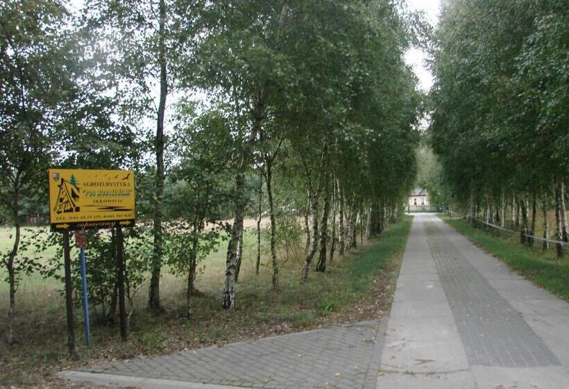 Hotel Agroturystyka Pod Modrzewiami