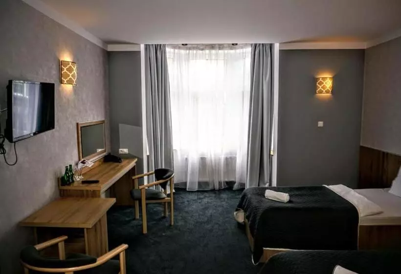Aviator Hotel Restauracja & Spa