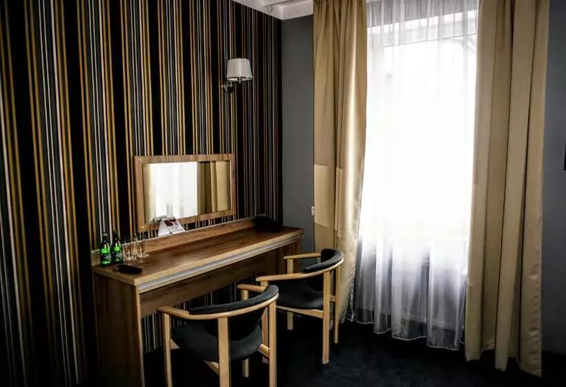Aviator Hotel Restauracja & Spa