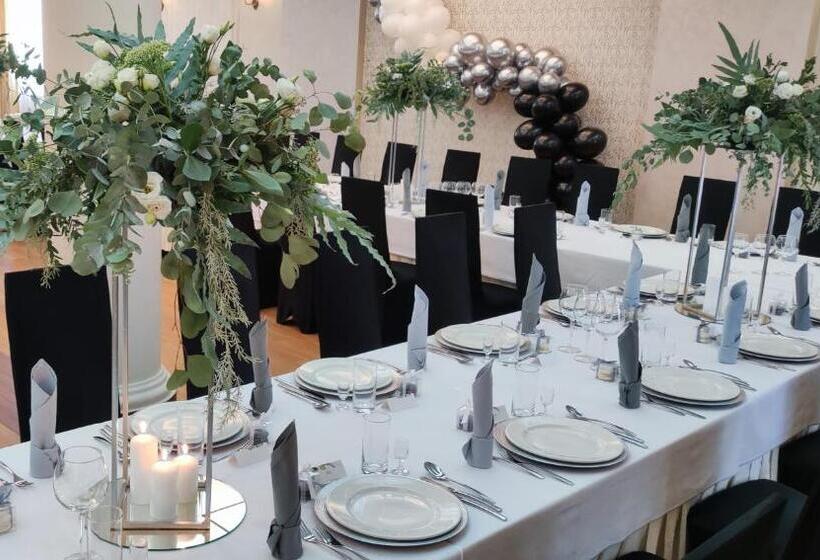 Aviator Hotel Restauracja & Spa