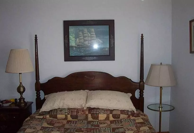 ホテル Chesapeake Inn Of Lenox