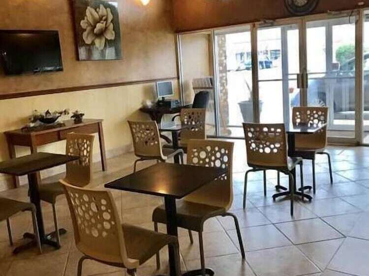 酒店 Coachman S Inn