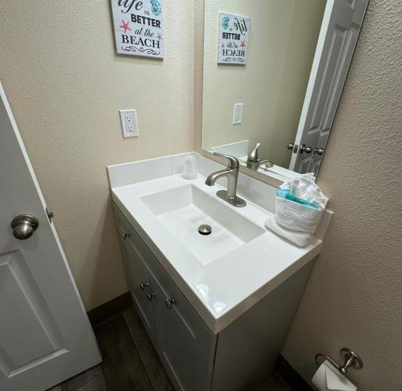 ホテル Coastal Inn And Suites