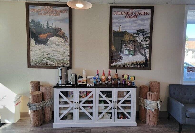 ホテル Coastal Inn And Suites