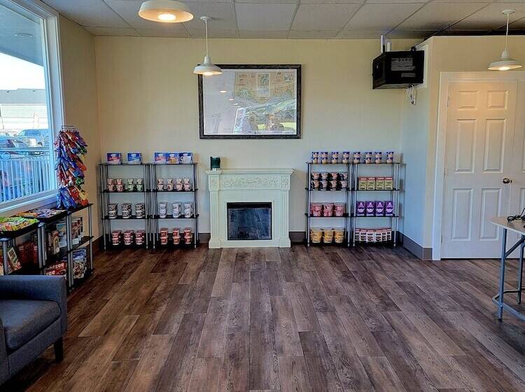 ホテル Coastal Inn And Suites