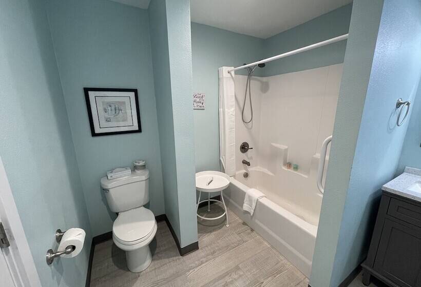 ホテル Coastal Inn And Suites