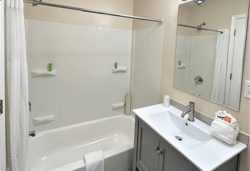 ホテル Coastal Inn And Suites