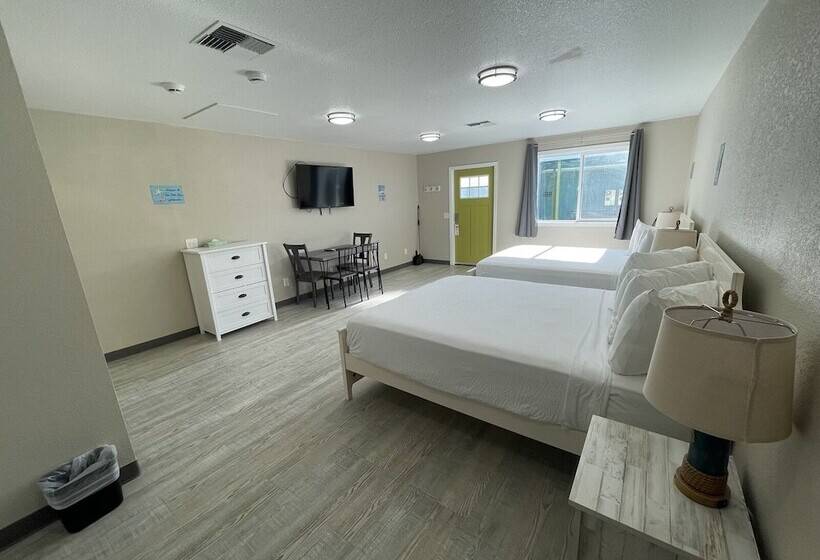 ホテル Coastal Inn And Suites