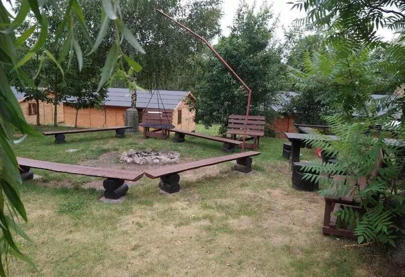 ホテル Dom Wczasowy Pięciu Pomostów I Domki Letniskowe