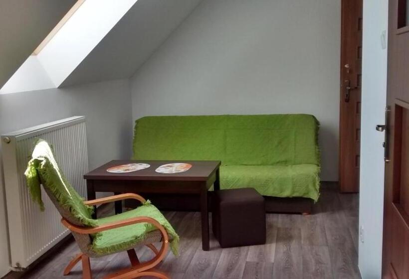 Hotel Dom Wczasowy Pięciu Pomostów I Domki Letniskowe