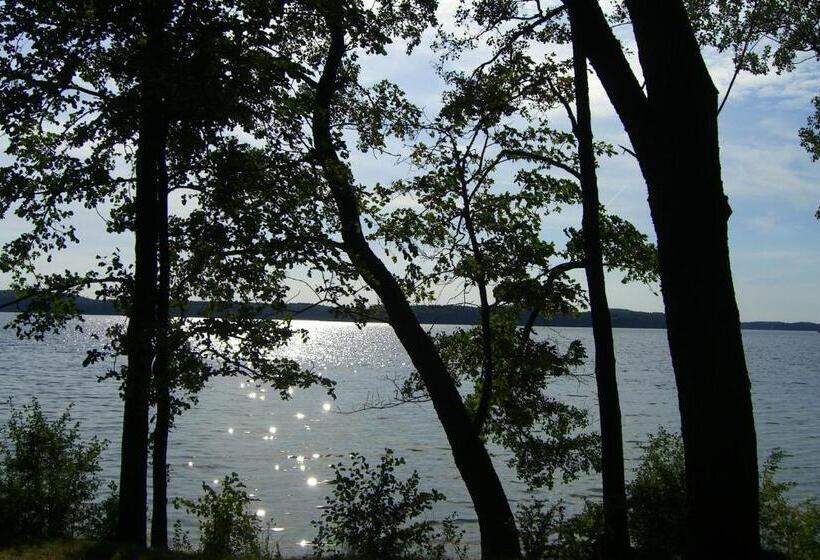 Hotel Dom Wczasowy Pięciu Pomostów I Domki Letniskowe