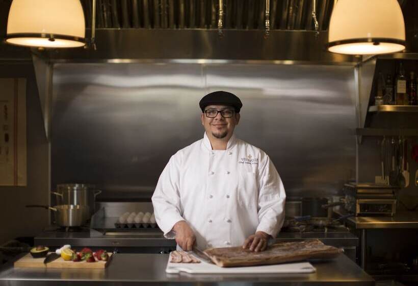 فندق Enchante Boutique