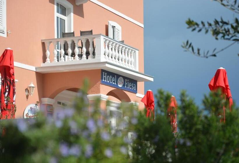 هتل Fiesa