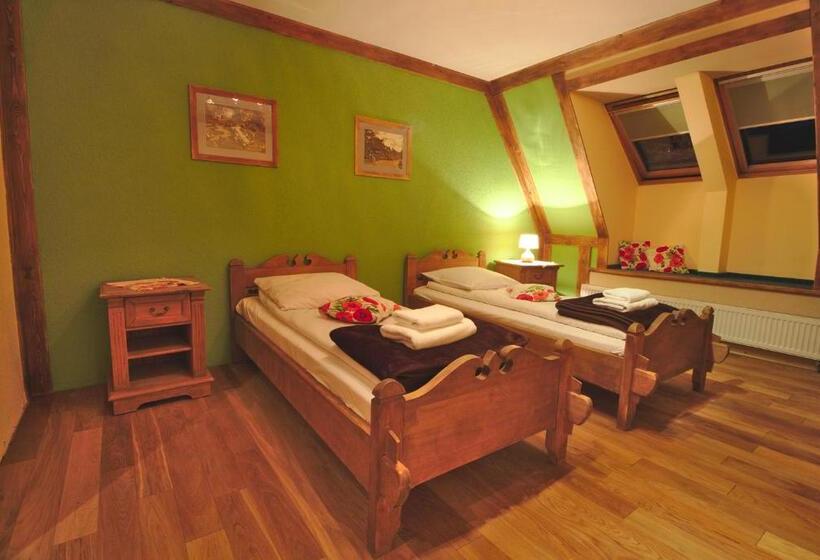 בית מלון כפרי Goralski Dwor