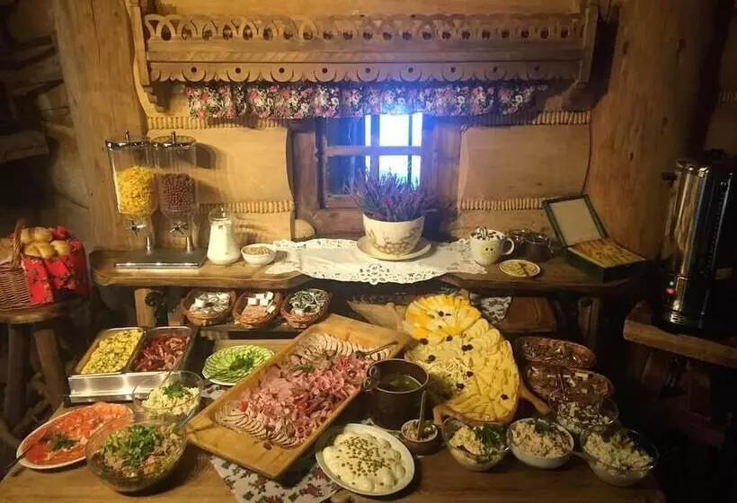 هتل Goralski Dwor