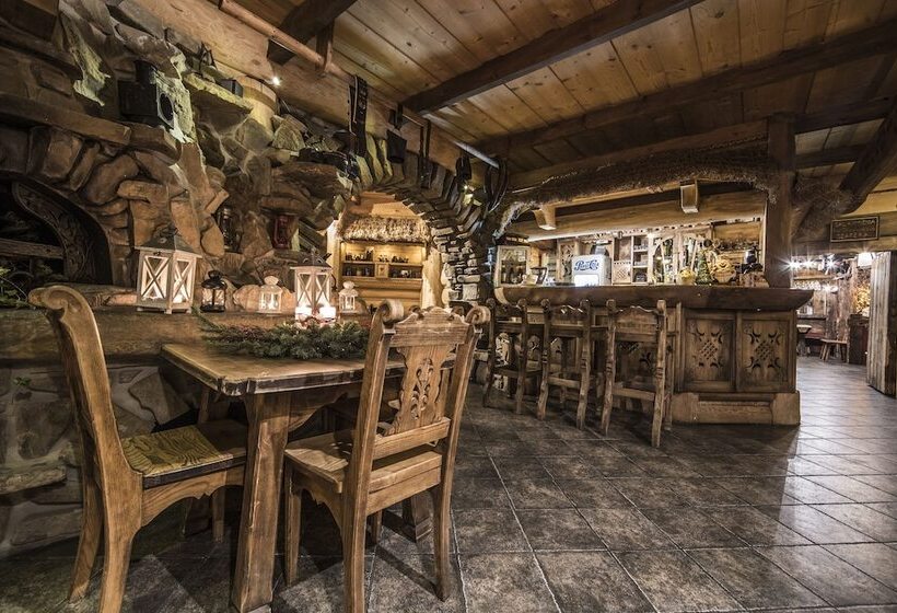 בית מלון כפרי Goralski Dwor