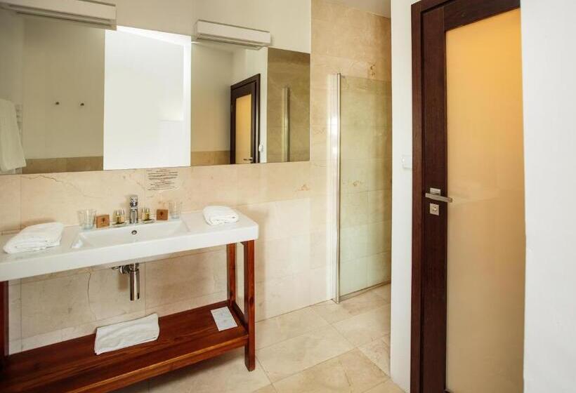 فندق Lawendowe Termy