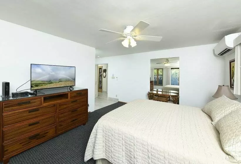 ホテル Nona Lani Cottages