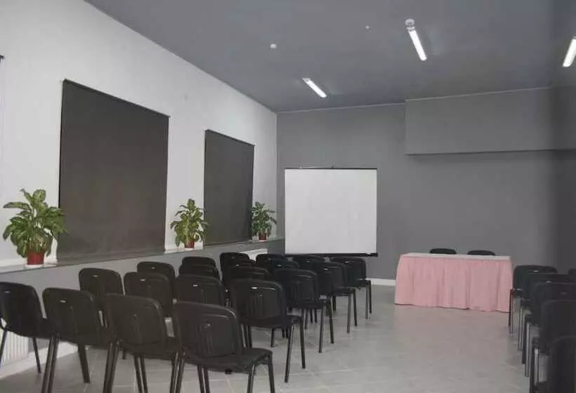 Hotelli Opera