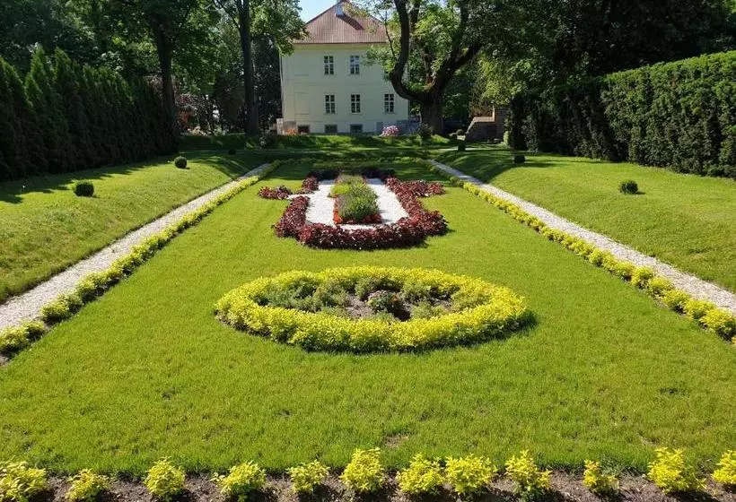 ホテル Pałac Nakomiady
