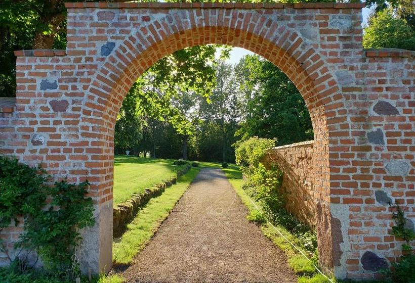 호텔 Pałac Nakomiady