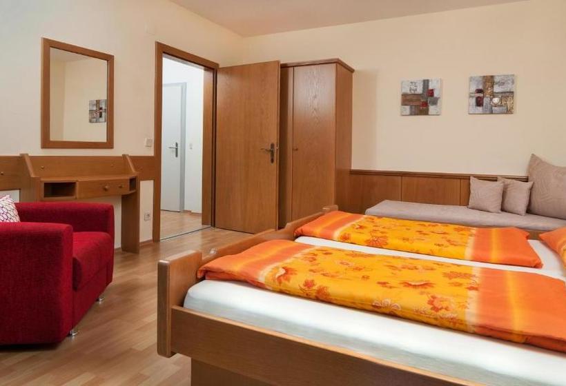 Отель Pension Weberhof