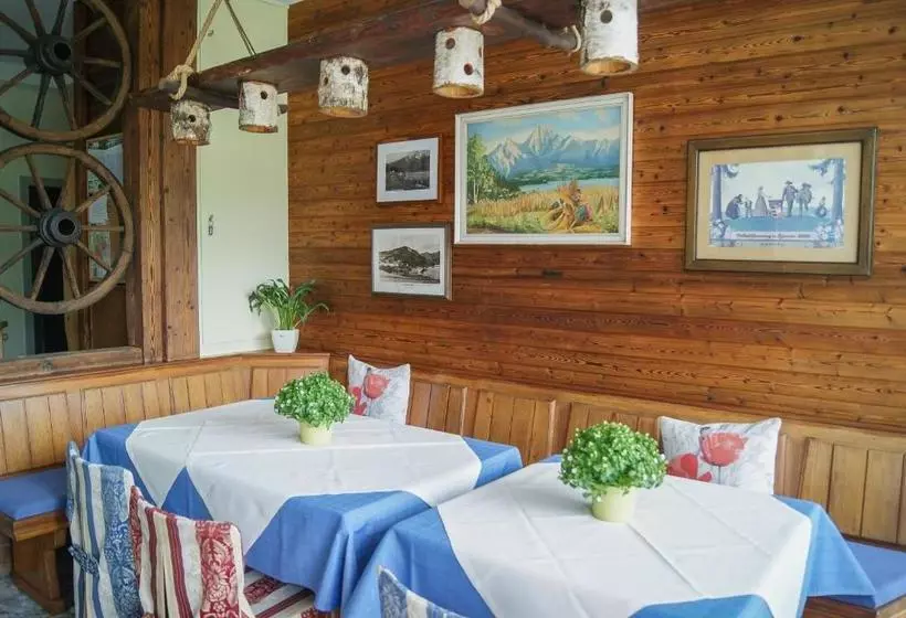 هتل Pension Weberhof