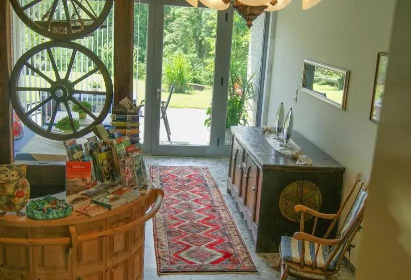 هتل Pension Weberhof