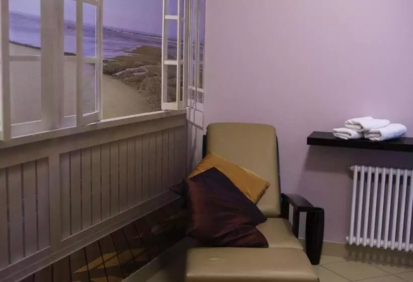 Hotelli Pensjonat Pod Jemiołą
