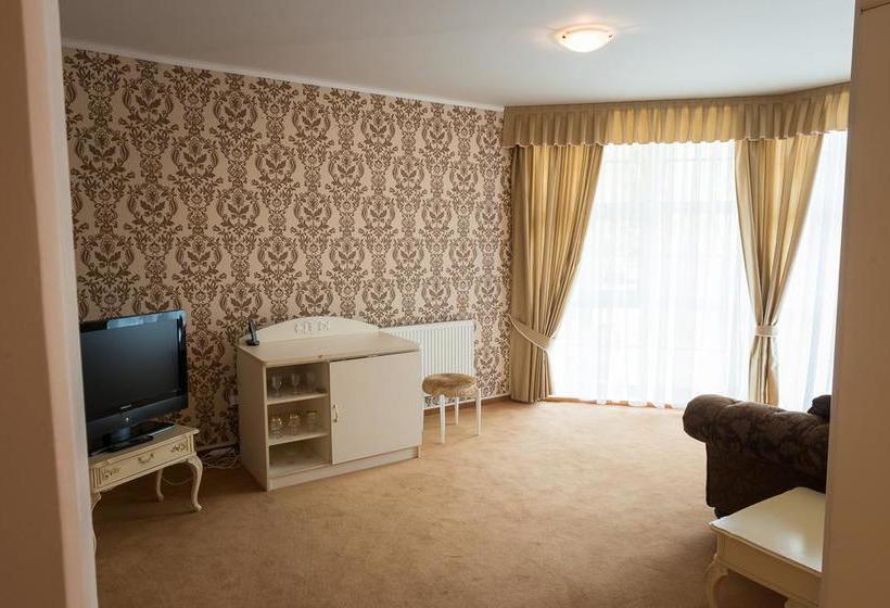 فندق Pod Zámkom