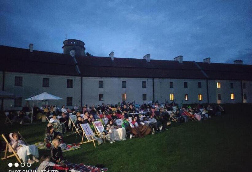 ホテル Podklasztorze