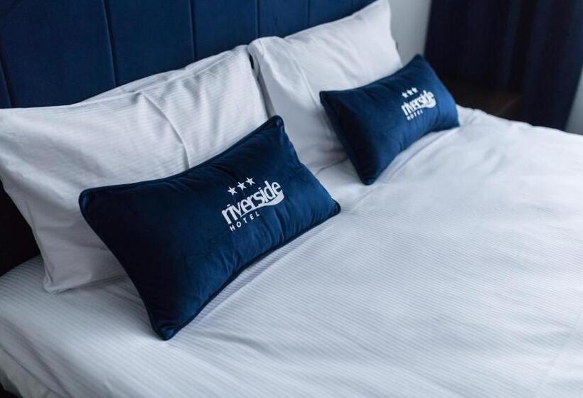 בית מלון כפרי Riverside