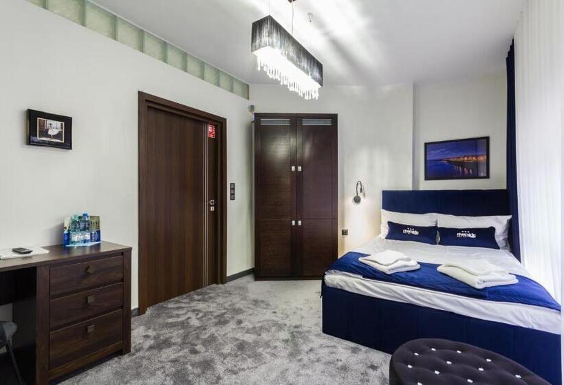 בית מלון כפרי Riverside