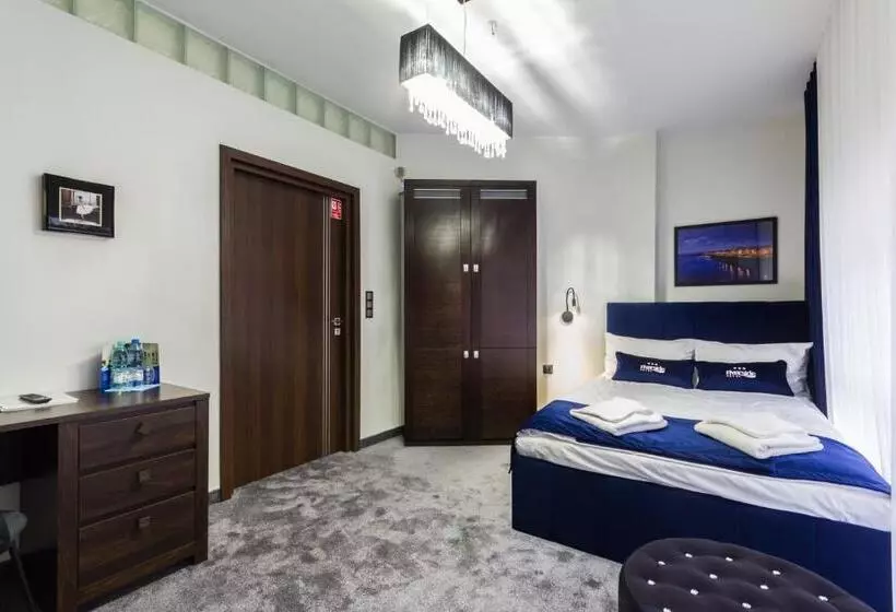 Hotelli Riverside