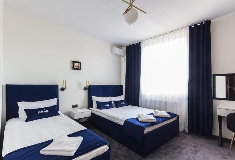 בית מלון כפרי Riverside