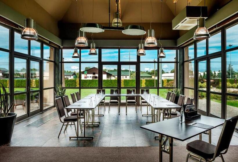 ホテル Sielanka Nad Pilicą