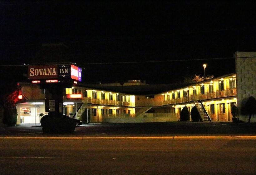 فندق Sovana Inn