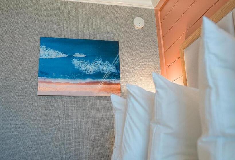 בית מלון כפרי Spray Beach