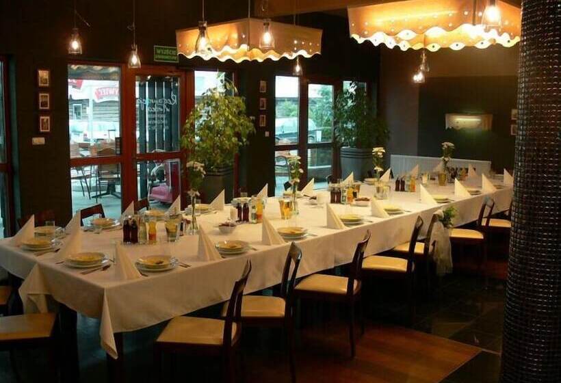 فندق Vesta Centrum Konferencyjno Wypoczynkowe