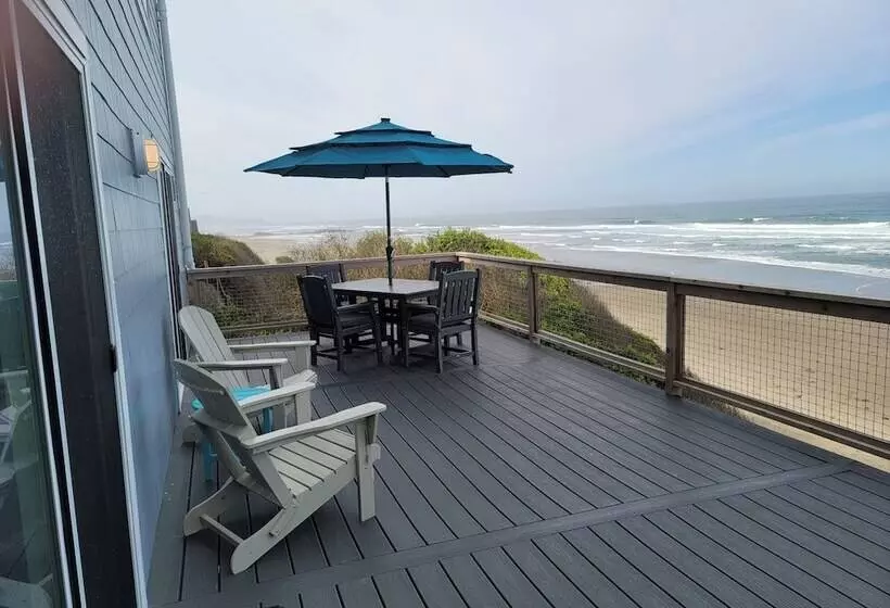 Hotelli West Beach Suites