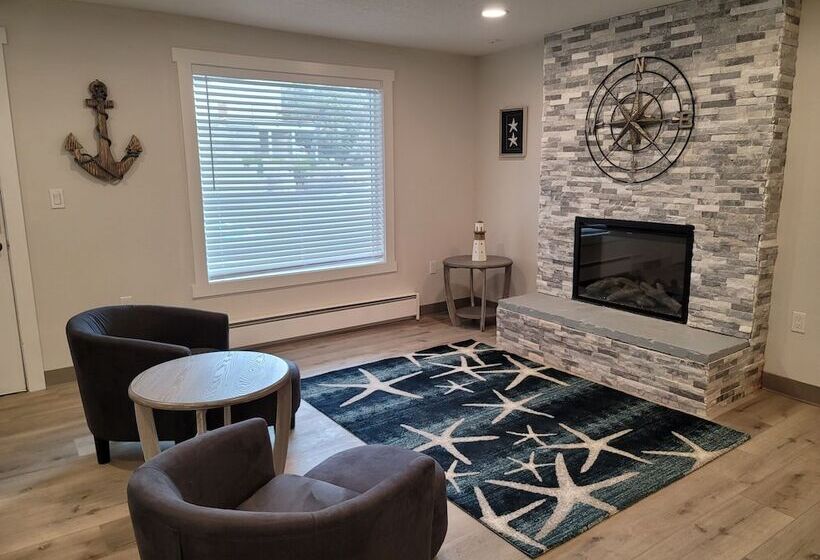 فندق West Beach Suites