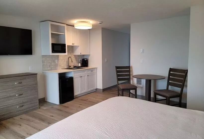 Hotelli West Beach Suites