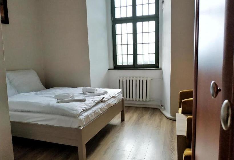 فندق Zamek Otmuchów