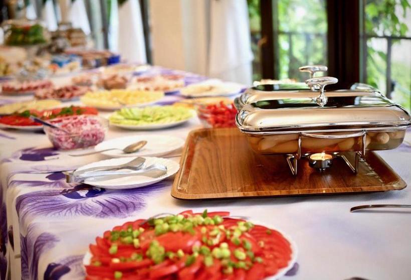 فندق Zamek Otmuchów