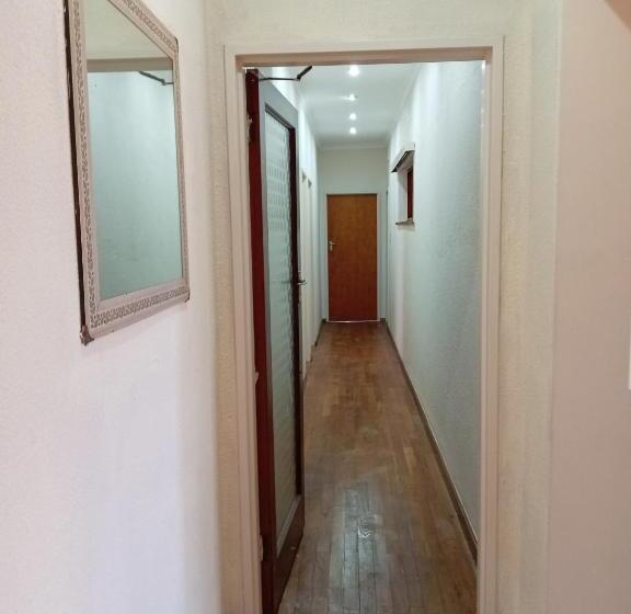 مبيت وإفطار Beyond New House